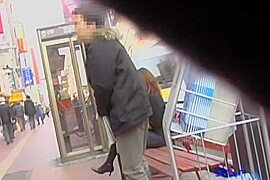 Japanese sharking pro cums on a sweet chick in public