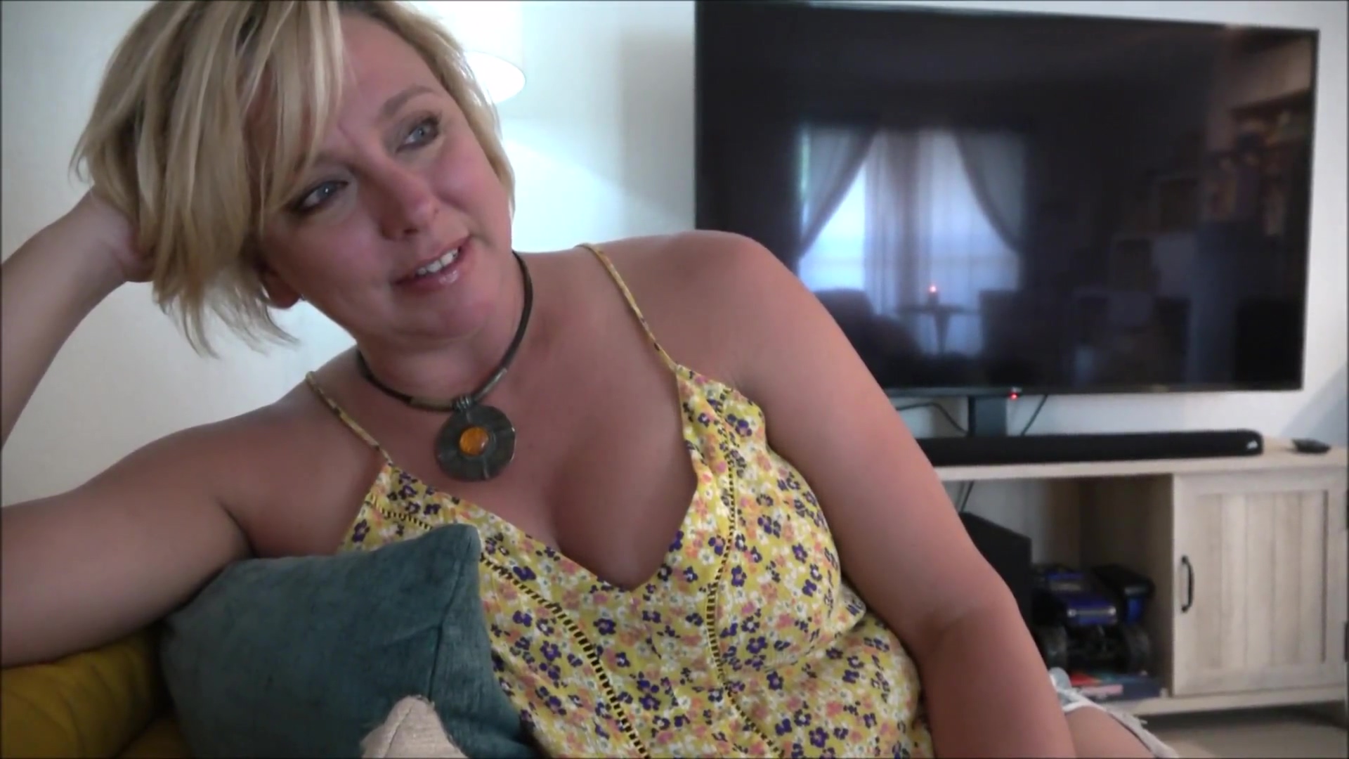 Just Like Me - Brianna Beach by MomComesFirst, full Big Tits fuck video  (Aug 15, 2022)