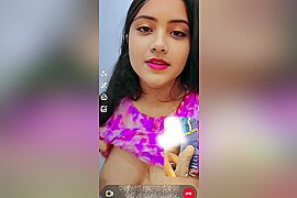 Ulardan uchtasi bitta qizni qattiq sikadilar Men jinsiy aloqada bolmayman